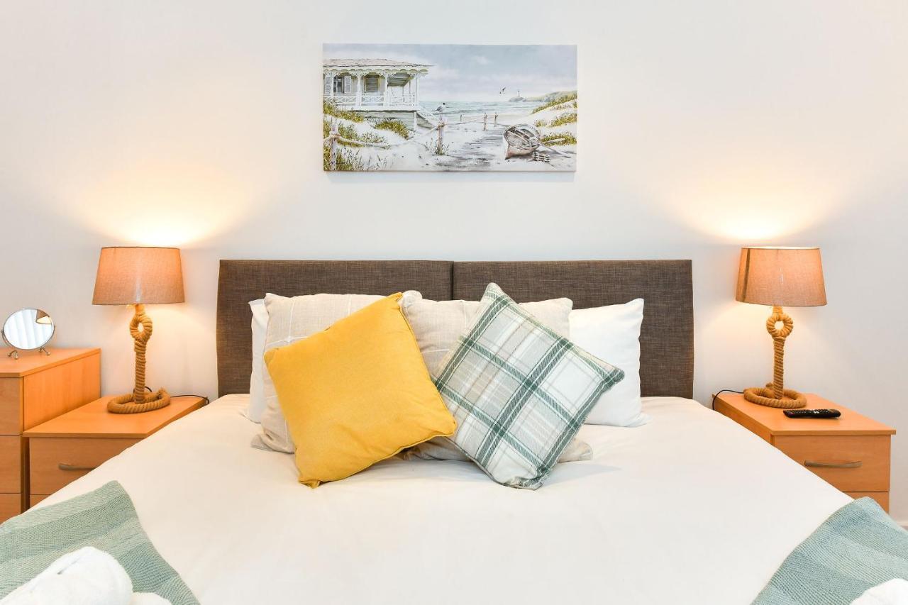 Just Stay Wales - Meridian Wharf, Marina View - 2 Bed Apartment Swansea Exterior photo